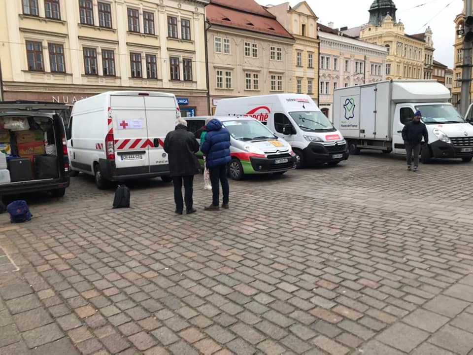 Convoi pour Ouman organisé par l'unité locale de Romilly-sur-Seine