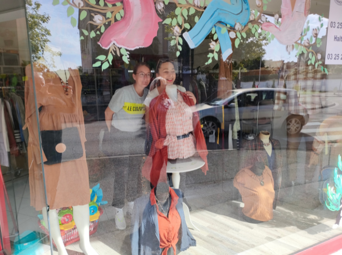 La vestiboutique de Romilly-sur-Seine se prépare pour l&rsquo;hiver